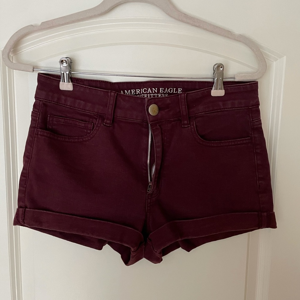 AMERICAN EAGLE SHORTS SIZE 8